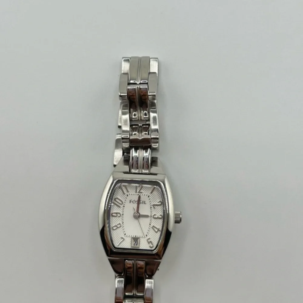 Womens Fossil Date Watch All Stainless Steel White Waffle Face work 203